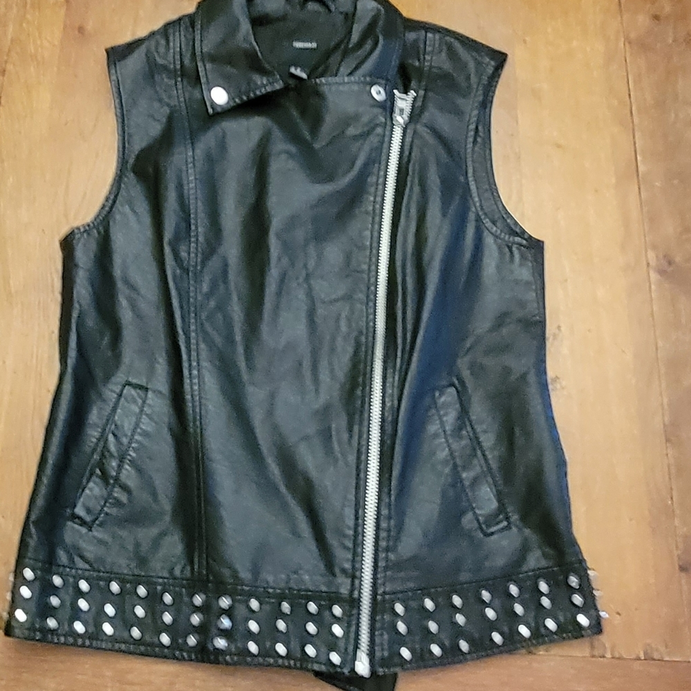 Beautiful faux leather Forever 21 rocker vest